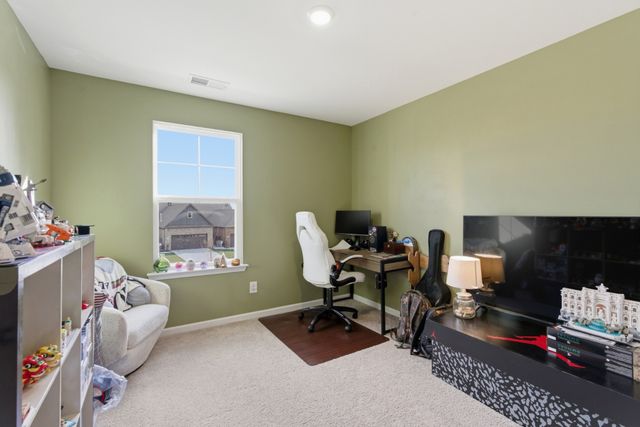 725 Coburg Pvt St, Gallatin, TN 37066