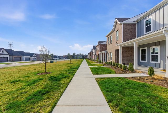 725 Coburg Pvt St, Gallatin, TN 37066