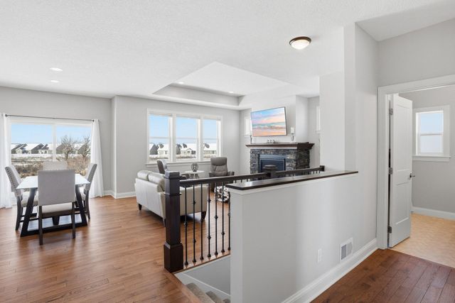 17317 Eastwood Avenue, Lakeville, MN 55044