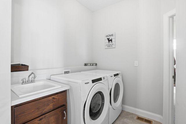 17317 Eastwood Avenue, Lakeville, MN 55044