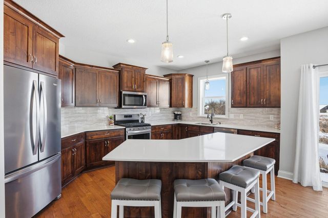 17317 Eastwood Avenue, Lakeville, MN 55044