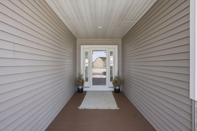 17317 Eastwood Avenue, Lakeville, MN 55044