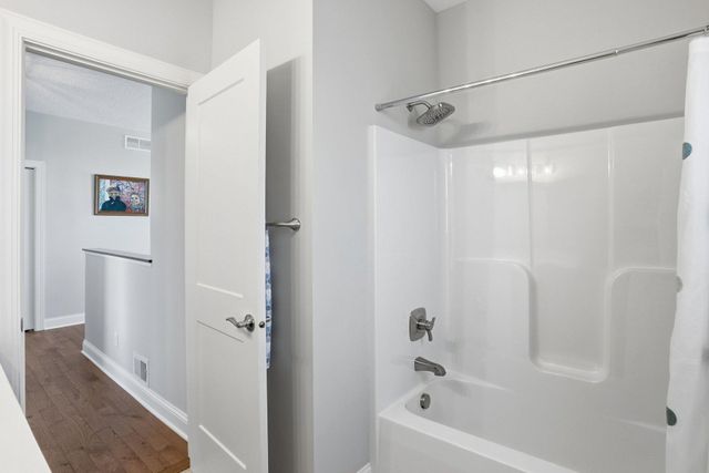 17317 Eastwood Avenue, Lakeville, MN 55044