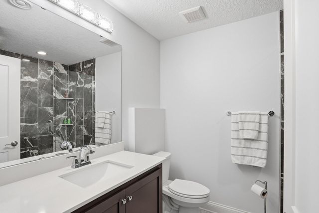 17317 Eastwood Avenue, Lakeville, MN 55044