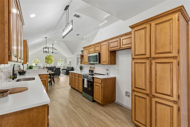 1503 Milla Court, Euless, TX 76039
