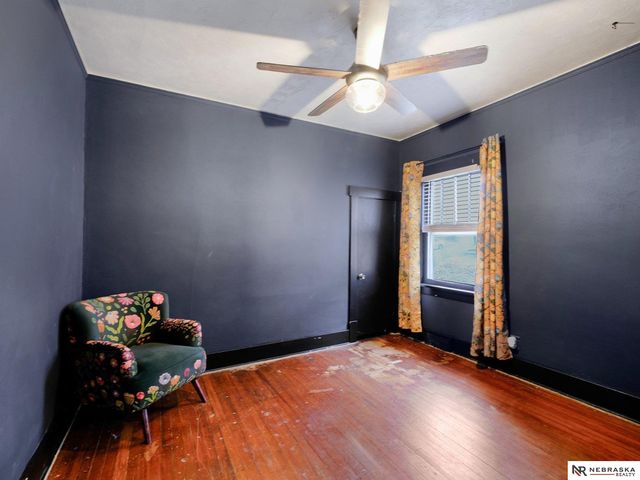 3275 Hascall Street, Omaha, NE 68105