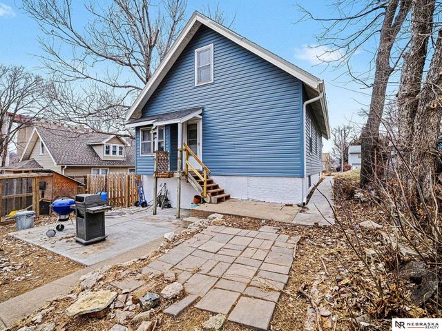 3275 Hascall Street, Omaha, NE 68105