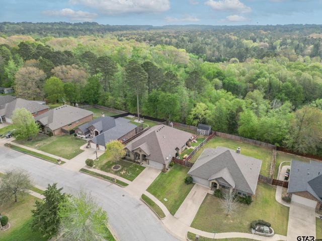 9246 Stonebank Xing, Tyler, TX 75703