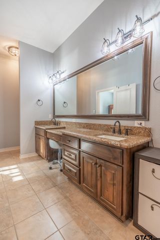 9246 Stonebank Xing, Tyler, TX 75703