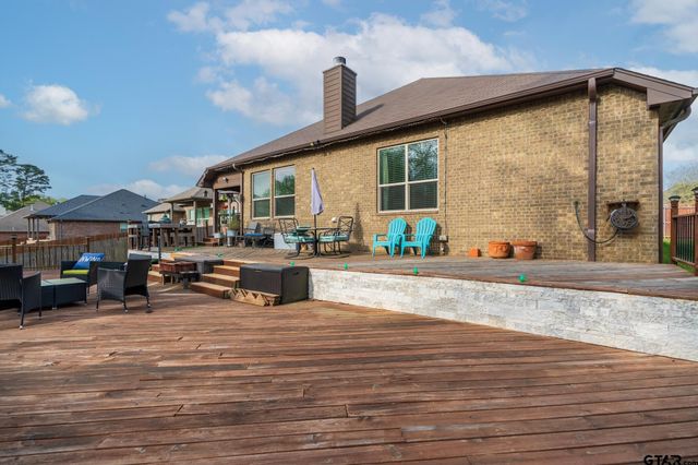 9246 Stonebank Xing, Tyler, TX 75703