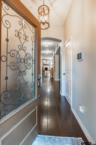 9246 Stonebank Xing, Tyler, TX 75703