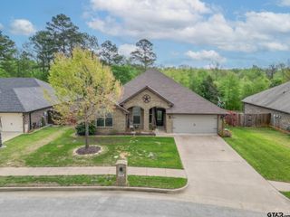 9246 Stonebank Xing, Tyler, TX 75703