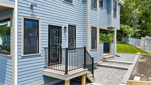 20 Bellair St B, Lynn, MA 01902