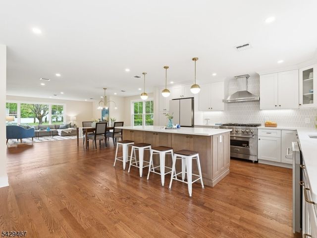 29 Heron Rd, Livingston Twp., NJ 07039