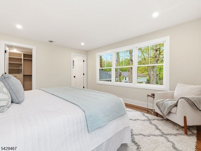 29 Heron Rd, Livingston Twp., NJ 07039