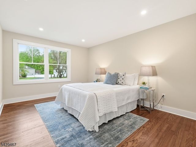 29 Heron Rd, Livingston Twp., NJ 07039