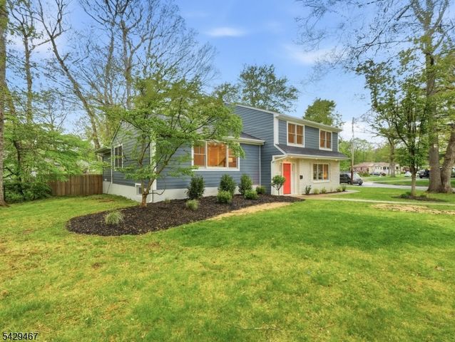 29 Heron Rd, Livingston Twp., NJ 07039