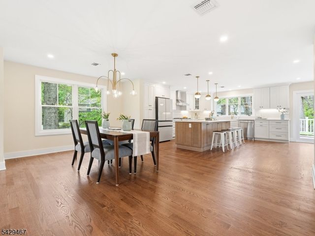 29 Heron Rd, Livingston Twp., NJ 07039