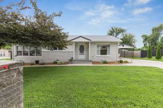 207 Fairview St, Estill Springs, TN 37330