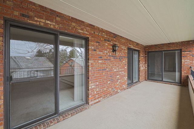 200 Red Top Drive 302, Libertyville, IL 60048