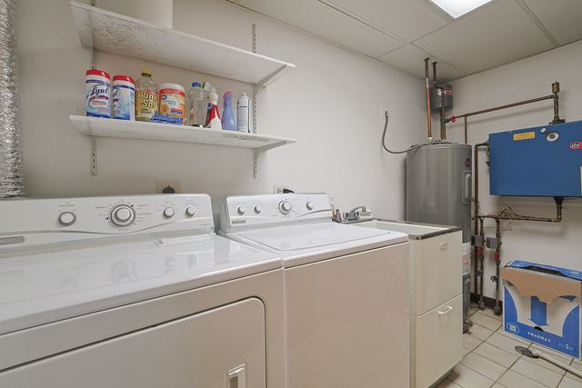 200 Red Top Drive 302, Libertyville, IL 60048