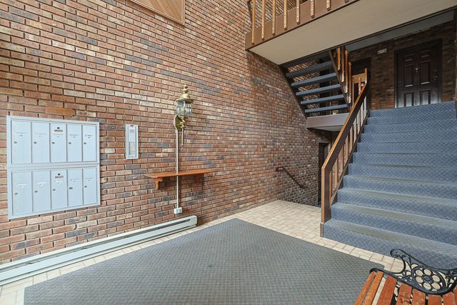 200 Red Top Drive 302, Libertyville, IL 60048