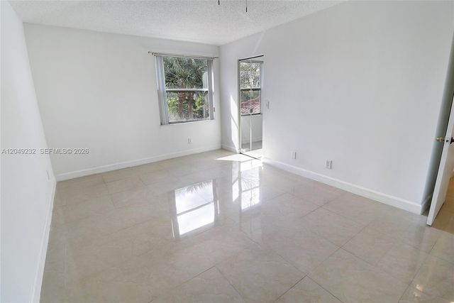 13212 NW 8th St 13212, Pembroke Pines, FL 33028