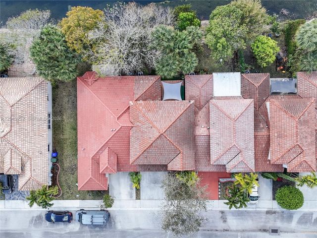 13212 NW 8th St 13212, Pembroke Pines, FL 33028