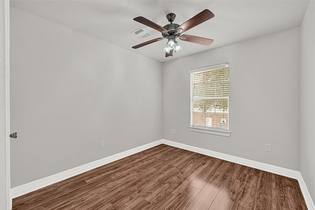 5826 Darlington Oak Street, Houston, TX 77016