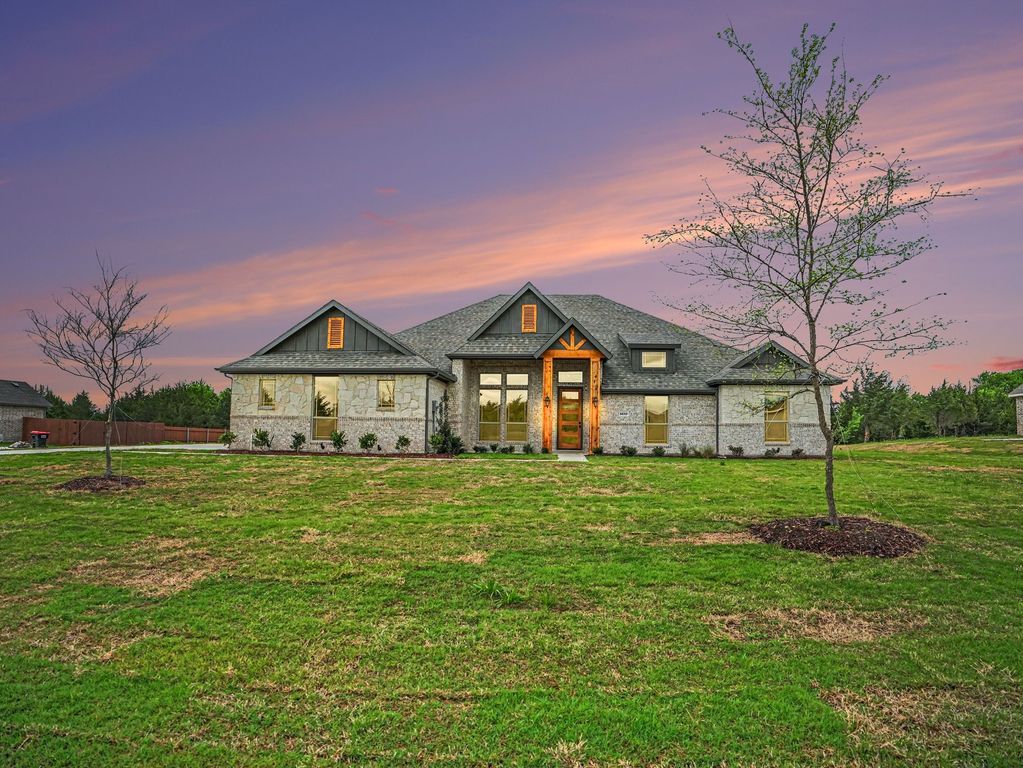 6830 Southrock Drive, Midlothian, TX 76065