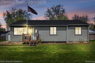 1165 Annjo Street, Walled Lake, MI 48390