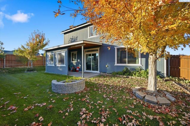 9409 W 8th Place, Kennewick, WA 99336