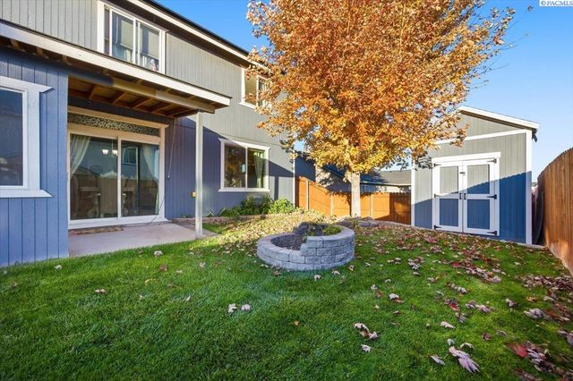 9409 W 8th Place, Kennewick, WA 99336