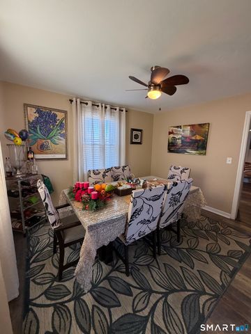 506 Lighthouse Road, New Haven, CT 06512