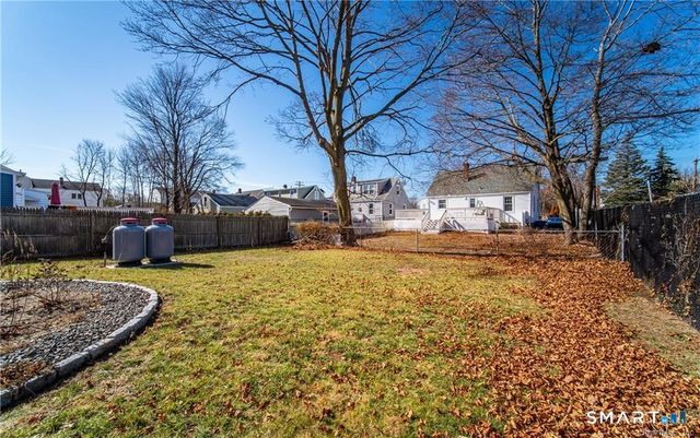 506 Lighthouse Road, New Haven, CT 06512