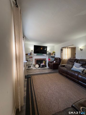 506 Lighthouse Road, New Haven, CT 06512