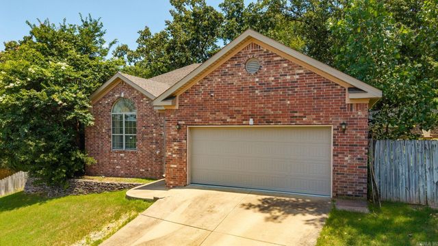 94 Emerald Drive, Maumelle, AR 72113