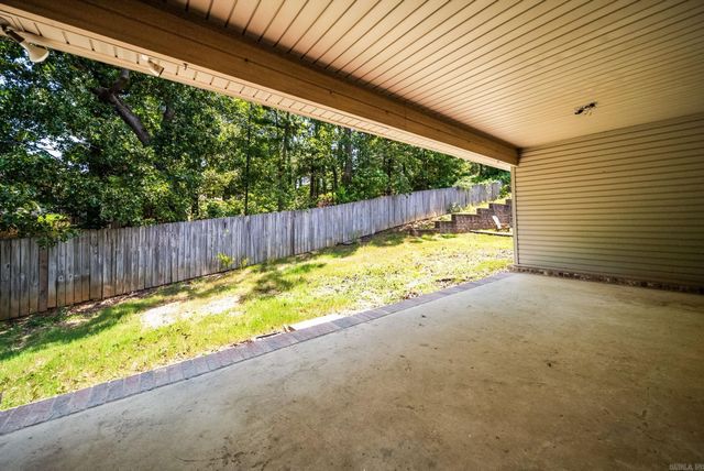 94 Emerald Drive, Maumelle, AR 72113