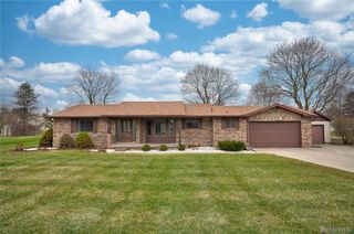 9080 E Lippincott Boulevard, Davison Township, MI 48423