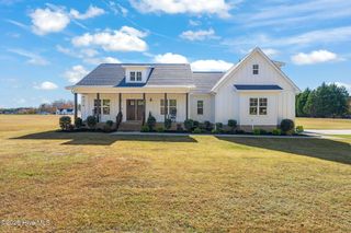 8701 Nc Highway 210, Four Oaks, NC 27524