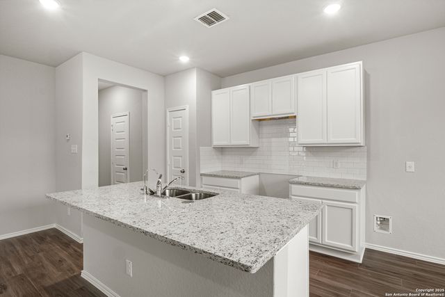 3934 Somerset Shade, San Antonio, TX 78211