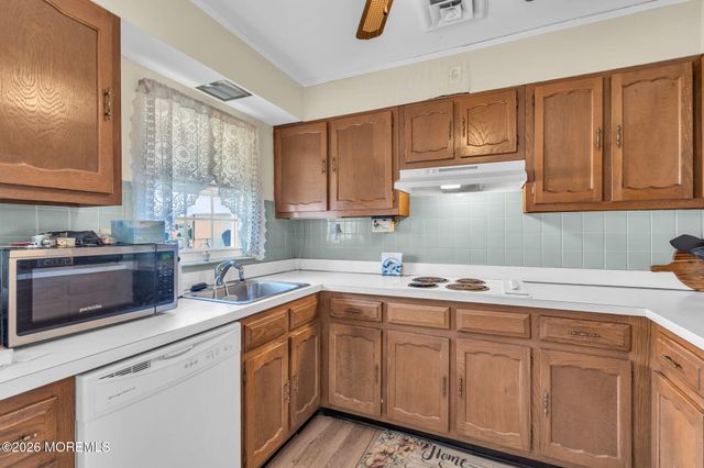 966B Argyll Circle, Lakewood, NJ 08701