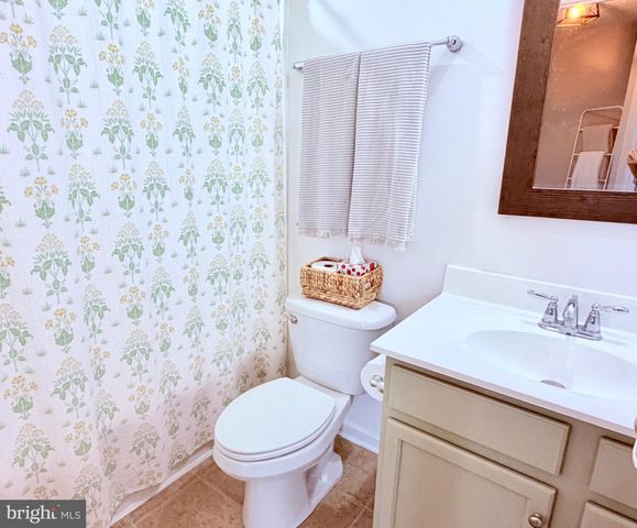138 MEADOWSIDE DR, Douglassville, PA 19518