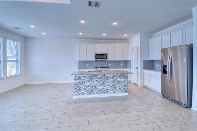 8106 Royal Palm Court, Fulshear, TX 77441