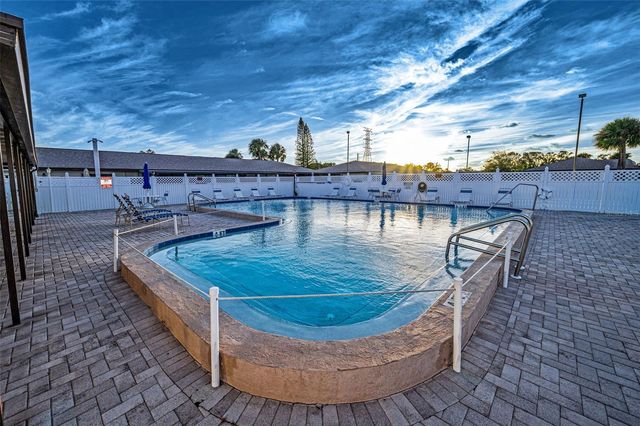 1175 MISSION CIRCLE 1175, Clearwater, FL 33759