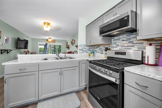 1175 MISSION CIRCLE 1175, Clearwater, FL 33759