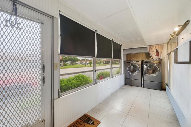 341 Seville O, Delray Beach, FL 33446