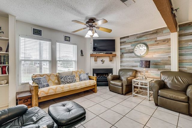 1116 S Station St, Port Aransas, TX 78373
