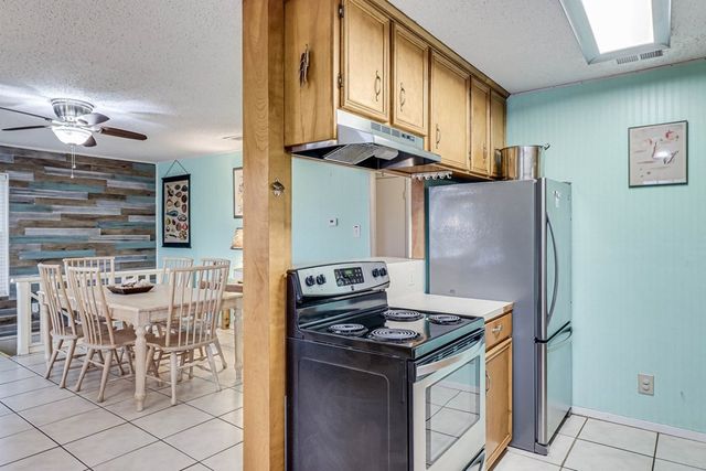 1116 S Station St, Port Aransas, TX 78373