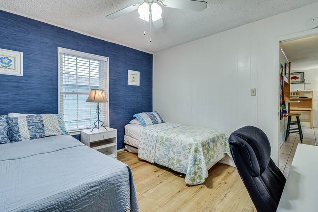1116 S Station St, Port Aransas, TX 78373